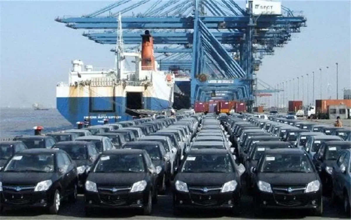 رقابت بانک‌ها برای بلوکه کردن پول مردم/ همه اما و اگرهای پیش‌خرید خودروی وارداتی