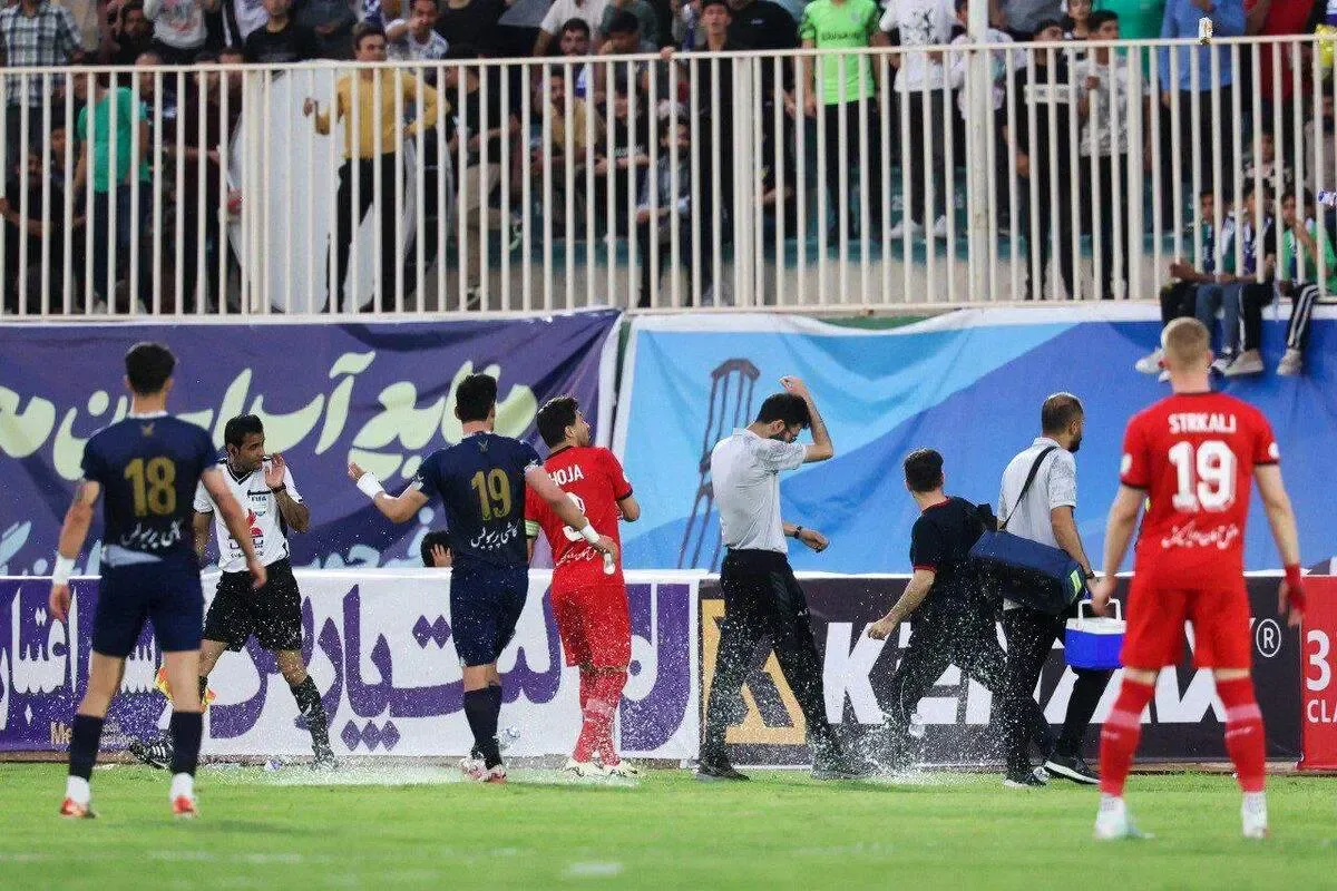 اعتراض رسمی تراکتور/ شکایت از رفتارهای خشونت‌آمیز هواداران چادرملو یزد