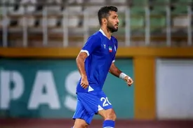 جدایی هافبک استقلال فعلا منتفی شد!