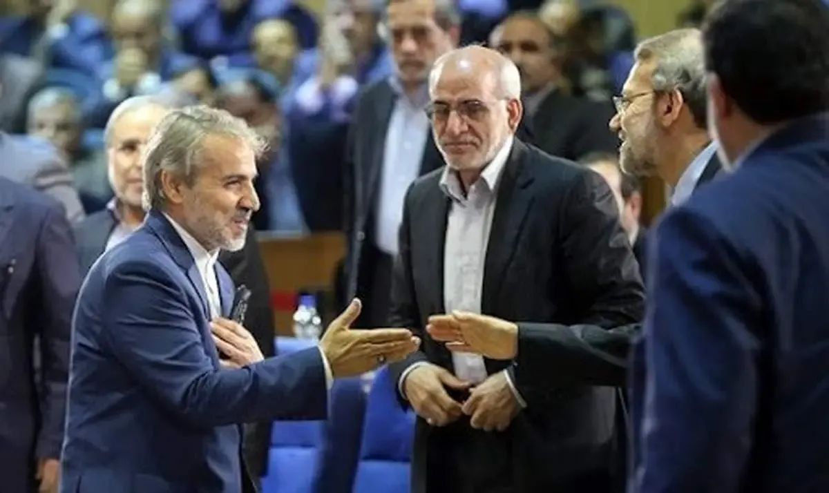 لاریجانی از نوبخت حمایت کرد