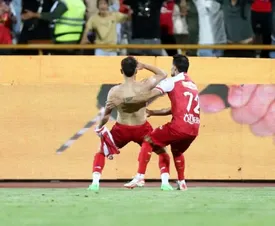 اورونوف کار را تمام کرد: دیوانه‌وار دوستت دارم پرسپولیس/ عکس