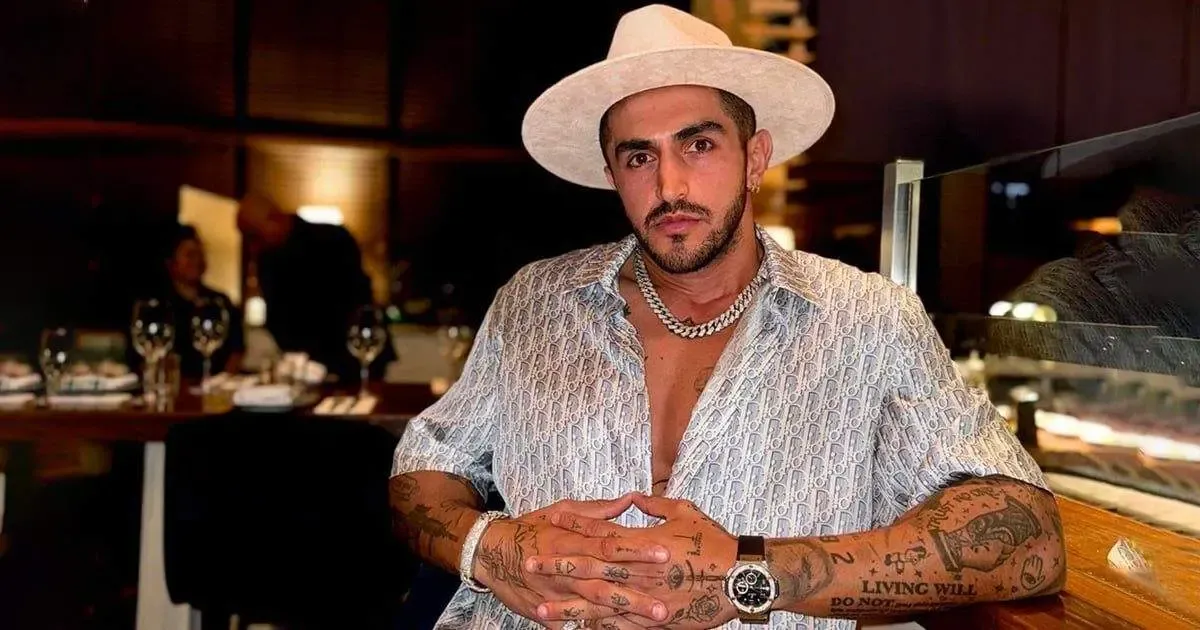 آیسان اسلامی، گروگانگیران پدرش را تهدید کرد