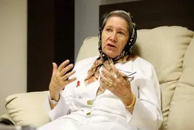 مینو محرز: در برابر آلودگی هوا ماسکهای موجود مؤثر نیست/مردم از خانه بیرون نیایند