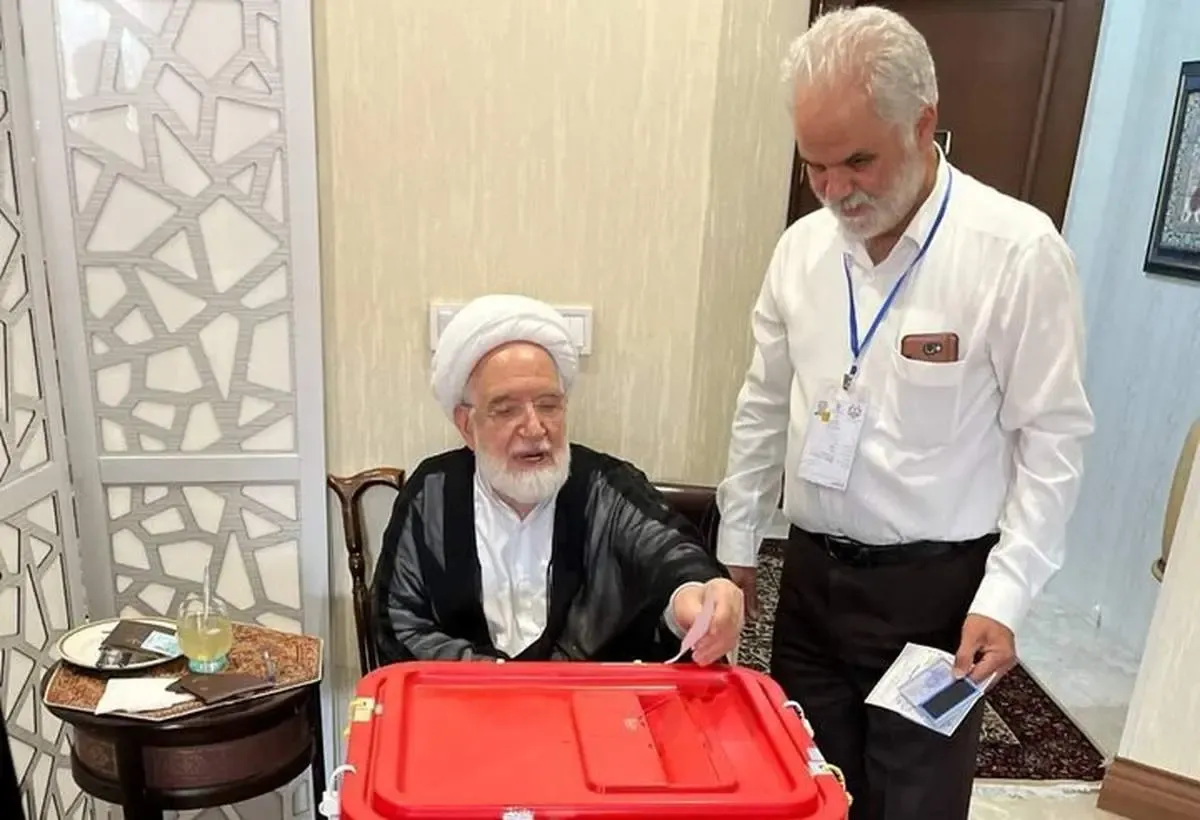 مهدی کروبی رأی داد/ عکس