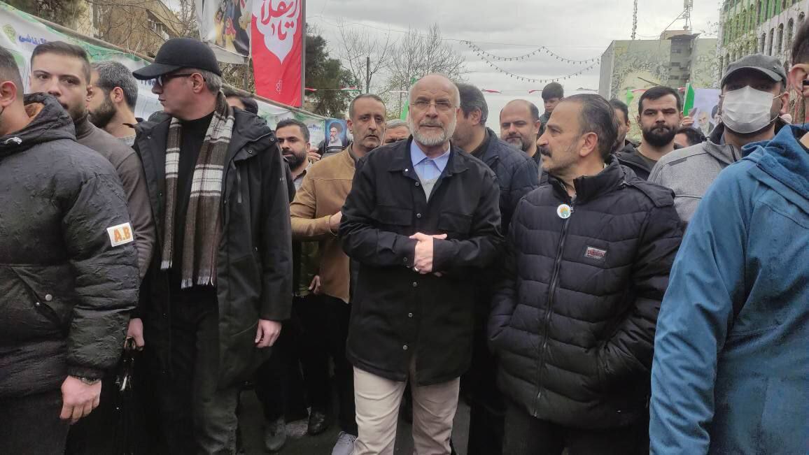 عکس/ حضور قالیباف، رئیس مجلس در راهپیمایی ۲۲ بهمن