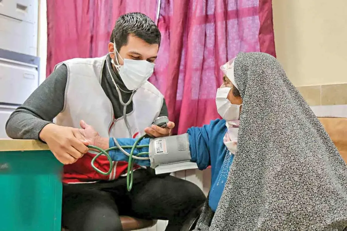 ۲۵ میلیون ایرانی از سال آینده رایگان درمان می شوند/ جزئیات