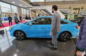 خودرو هست، مشتری نیست!