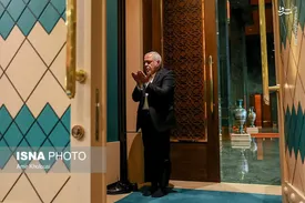 چرا ظریف جلوی کری نماز خواند؟