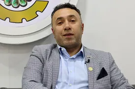 شرط تحول اقتصادی حذف گرایشات سیاسی است