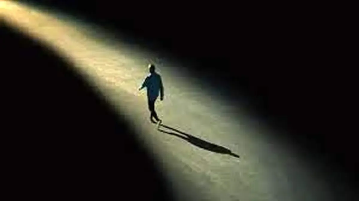 اگر احساس تنهایی می کنید این کارها را انجام دهید