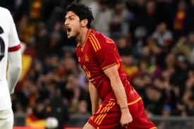 حضور فیکس سردار برابر قهرمان ایتالیا