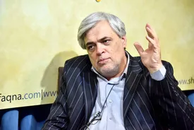 محمد مهاجری: فقط رهبری می‌تواند قفل‌های بسته سیاست و اقتصاد را باز کند