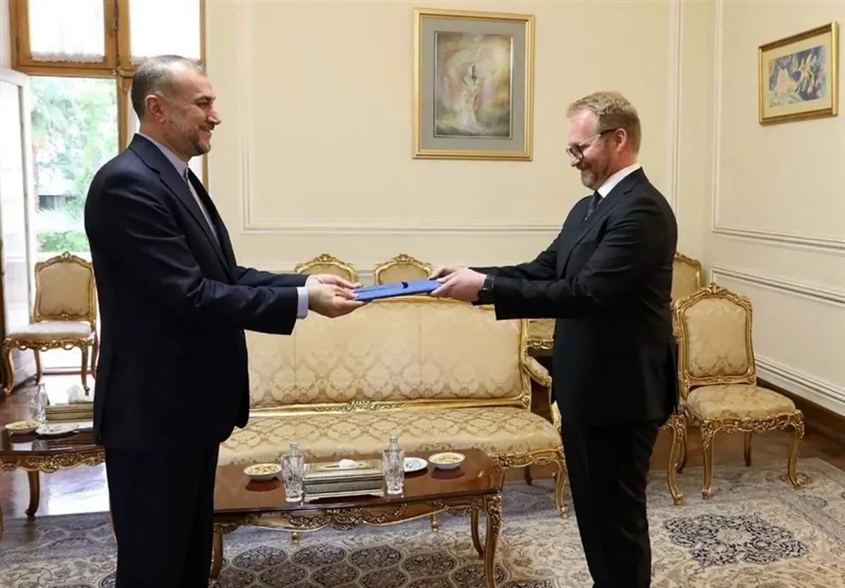 تقدیم استوارنامه‌های سفرای قزاقستان، صربستان و فنلاند