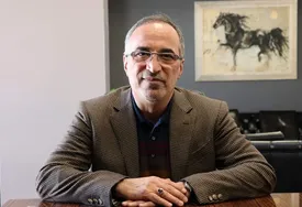 اعضای دولت نباید شخصیت رئیسی را مصادره کنند