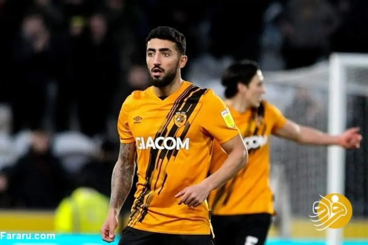 ستاره سابق استقلال با پیراهن شماره 9 در لیگ انگلیس + عکس