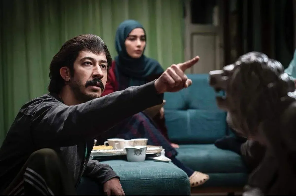 حمله تند فراستی به بهتاش سریال «پایتخت»