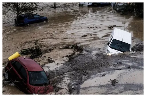 ببینید / شناور شدن تابوت‌ها در جریان سیل شدید در برزیل