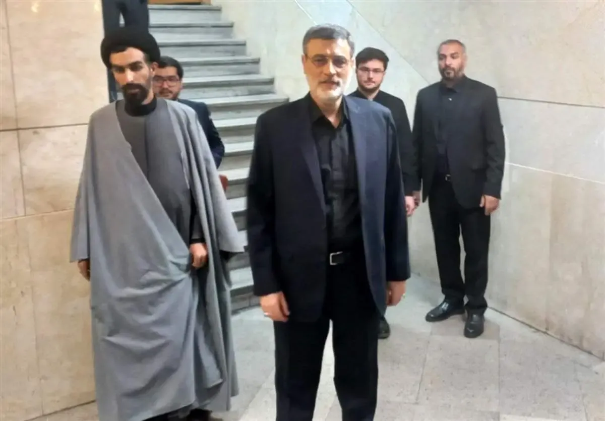 قاضی زاده هاشمی هم کاندیدا شد/ کاندیدای مردم هستم