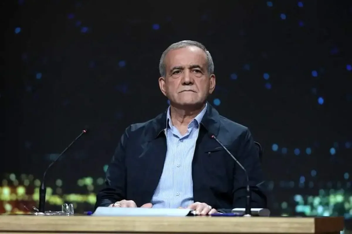 پزشکیان: من بابت عمل قلب یک ریال پول نگرفته ام، آنوقت من مردمی نیستم؟ /نخواهم گذاشت فقرا و محرومین گرسنه سر را به بالین بگذارند