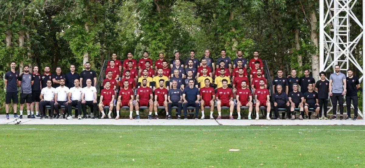 عکس پایانی فصل پرسپولیس/ رمزگشایی از لبخندها و نگاه‌های پشت صحنه!