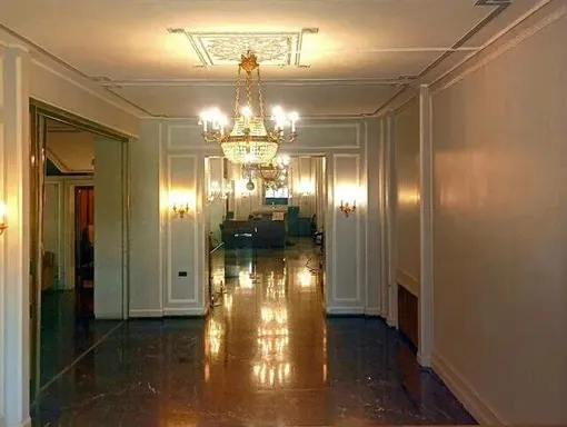 ماجرای تخلیه کاخ نیاوران چه بود؟