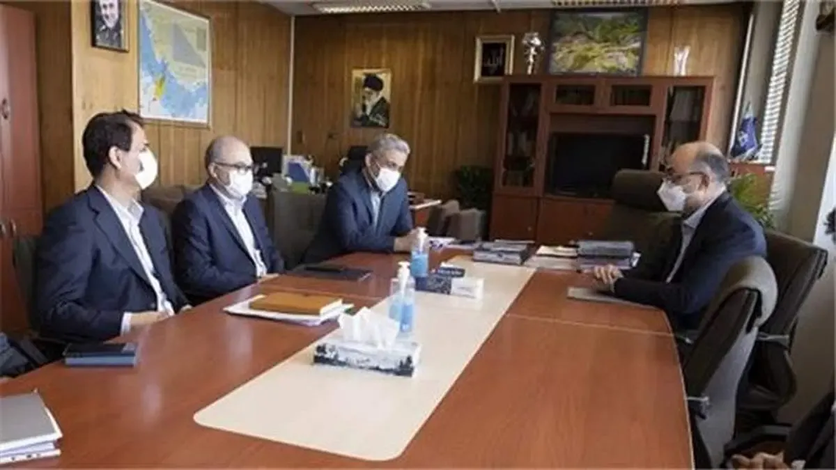 تجلیل وزیر نفت از بانک ملت به عنوان اثرگذارترین بانک در حوزه انرژی کشور