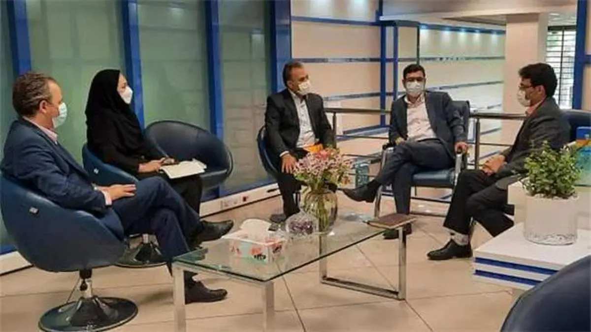 تقدیر معاون بیمه رازی از نمایندگان شعبه آپادانا