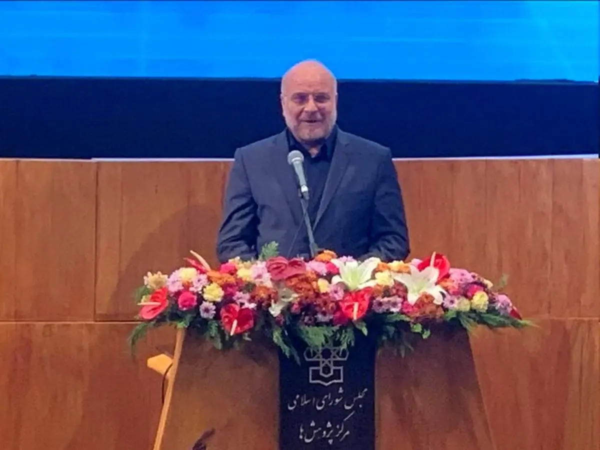 هیچکس مثل  زنان نمی‌تواند نگاه زنانه به موضوعات زنانه داشته باشد