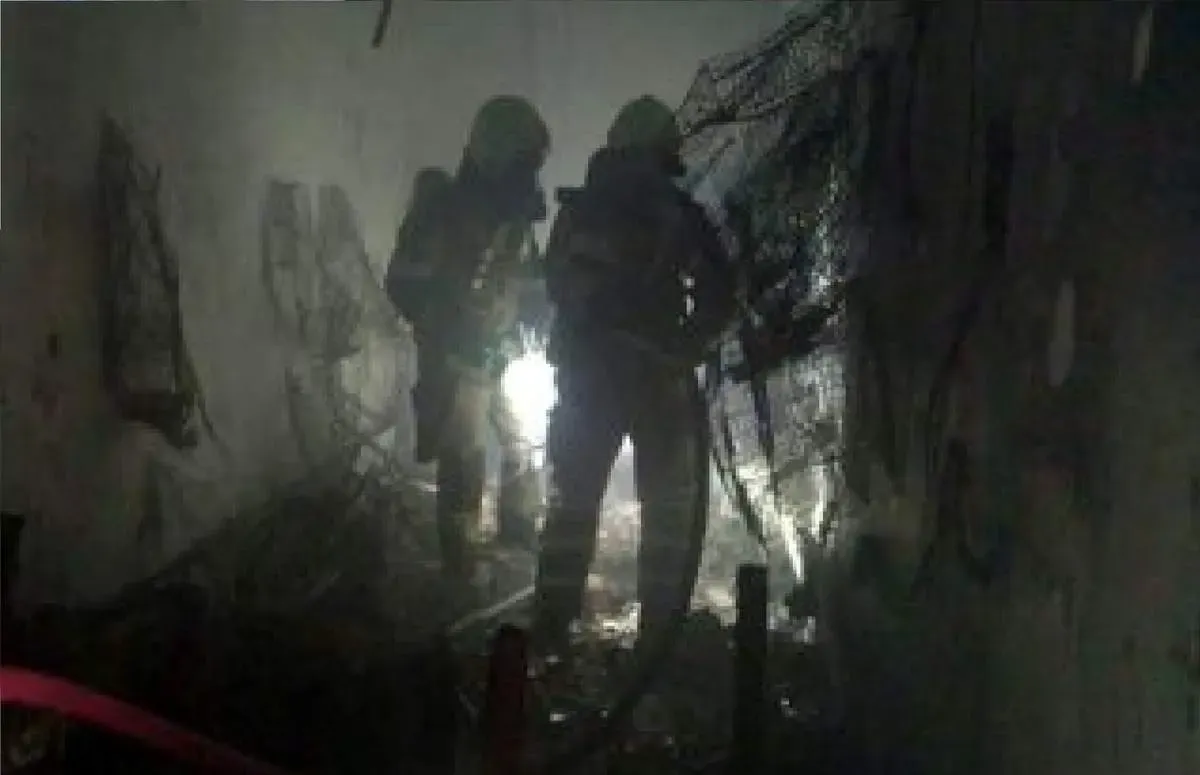 آتش سوزی در یک درمانگاه در مشیریه تهران