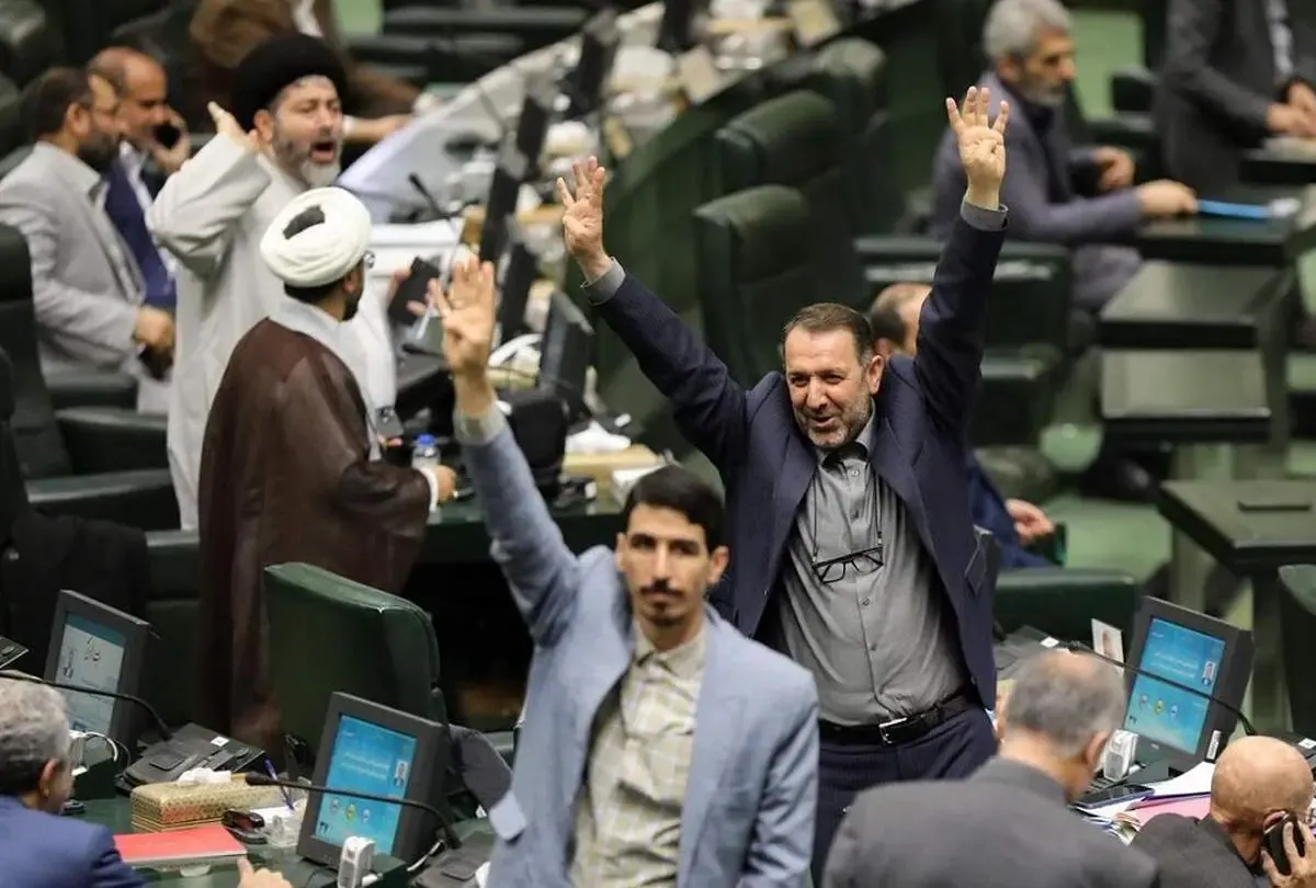 فشار شدید نمایندگان برای ابطال بخشنامه ستاد انتخابات کشور | یک حقوقدان: واکنش مجلس هیجانی است