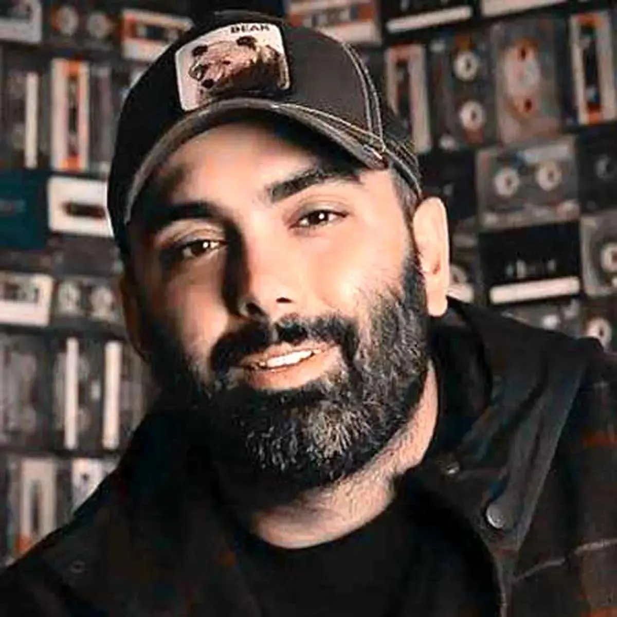 خواننده جنجالی ایران را برای همیشه ترک کرد؟ +عکس