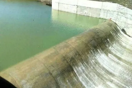 ۲ سد مخزنی سرریز کرد