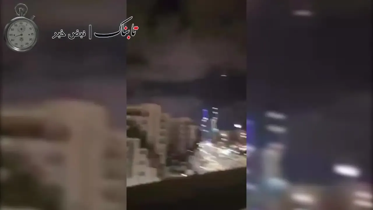 ​ لحظه اصابت موشک‌های ایران به خانه خلبان‌های اسرائیلی/ ببینید