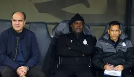 مدیر تیم استقلال: تلاشها برای انتخاب سرمربی جدید ادامه دارد