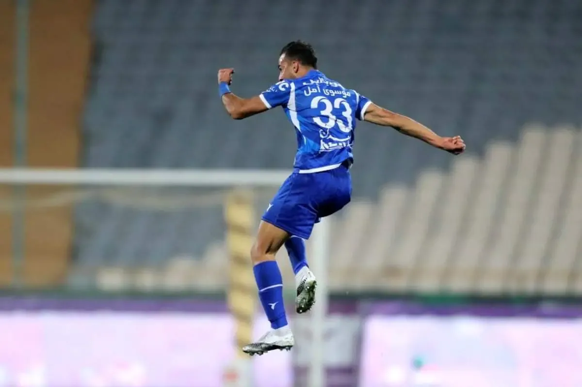 بازگشت مدافع چپ استقلال به ترکیب آبی پوشان