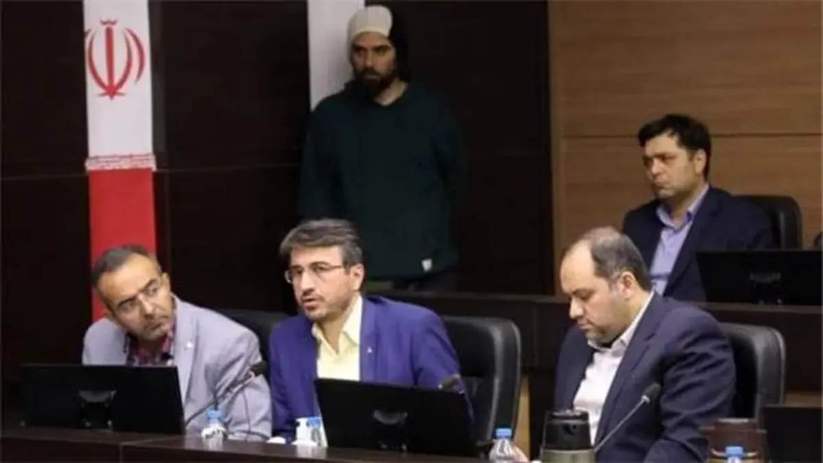 ریشه مشکلات ، مدیریت دولتی در صنعت خودروسازی است