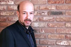 نویسندگان ایرانی «طنزآگاه» نیستند