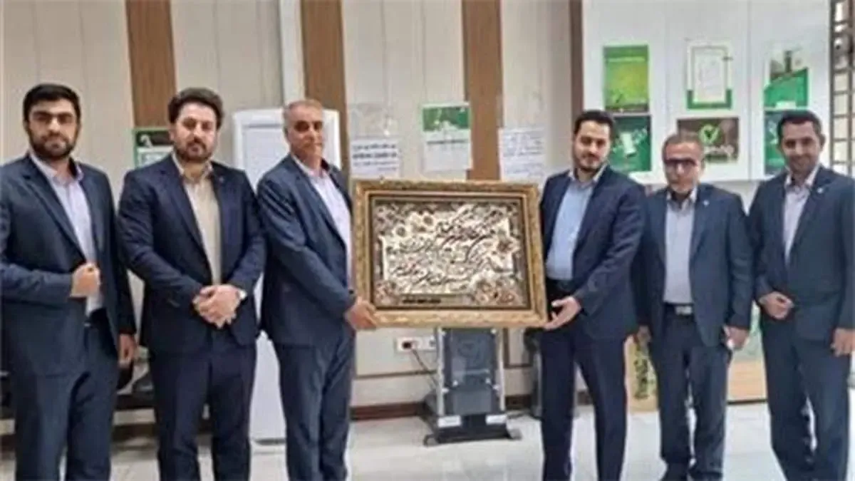 بانك مهرایران از شعبه كاشان بیمه دانا قدردانی كرد