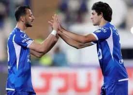 بازی امشب سپاهان - استقلال/ خط حمله آبیها همچنان در ابهام