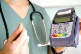 افزایش وحشتناک تعرفه ویزیت پزشکان / حق ویزیت پزشک عمومی حدود یک میلیون تومان شد