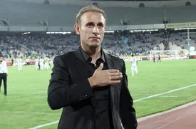 خودداری گلمحمدی از حضور در جلسه با مسئولان باشگاه پرسپولیس