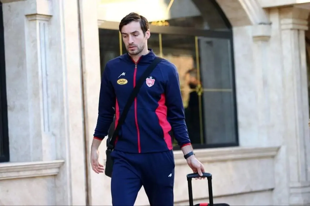 بازگشت برق‌آسای گولسیانی به خط دفاع سپاهان!