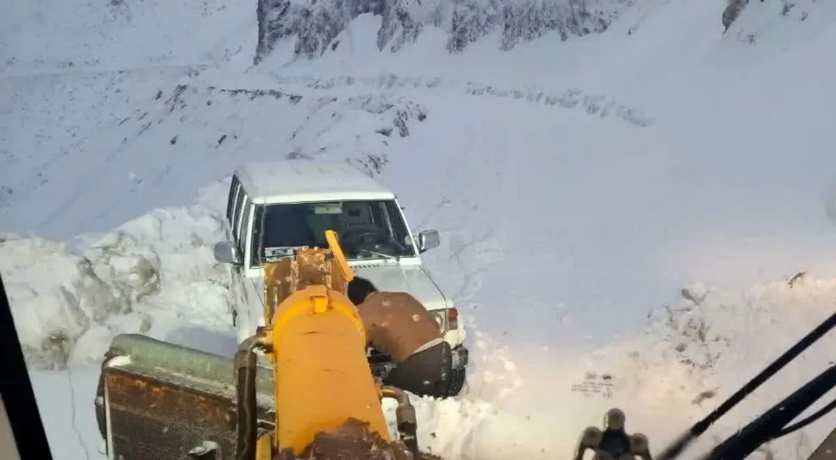 در سنندج نیم متر برف بارید