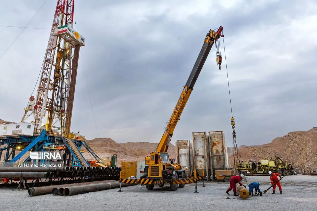 5 کارگر در مرکز انتقال نفت برداسپی لرستان فوت شدند+ اسامی