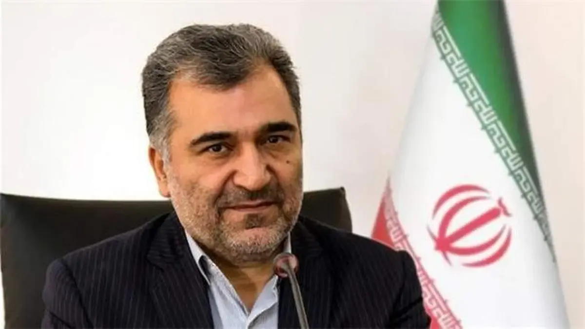 اعطای تسهیلات خرد از طریق اعتبارسنجی و ارائه گواهی کسر از حقوق در شعب بانک دی سرعت گرفته است