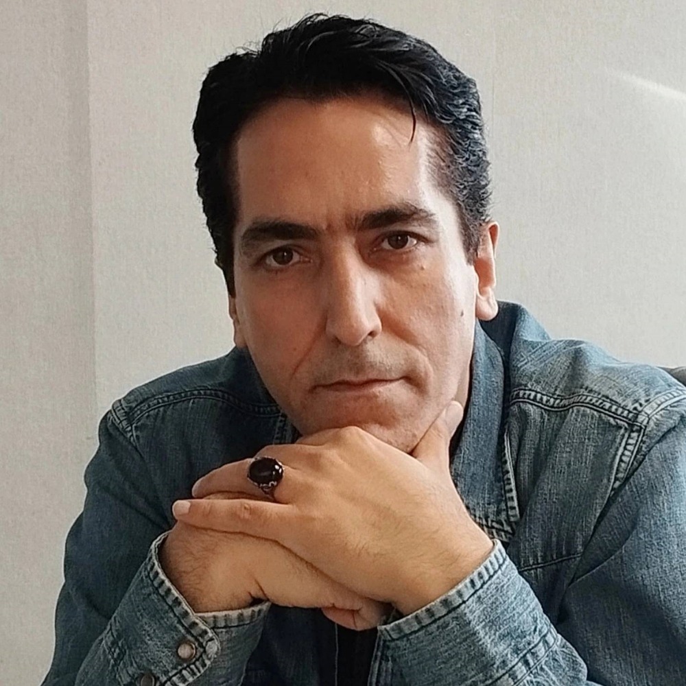ناشران با سرانه پایین مطالعه بجنگند یا گرانی کاغذ؟