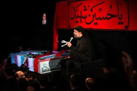 ببینید | واکنش مداح معروف به حضور دختران بدحجاب در عزاداریها