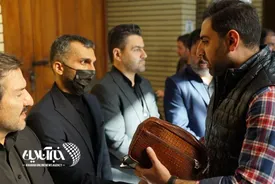 محمدحسین میثاقی در سوگ مادر / عکس