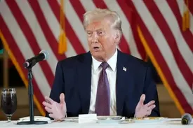 ادعای ترامپ درباره ارسال نامه به رهبر انقلاب