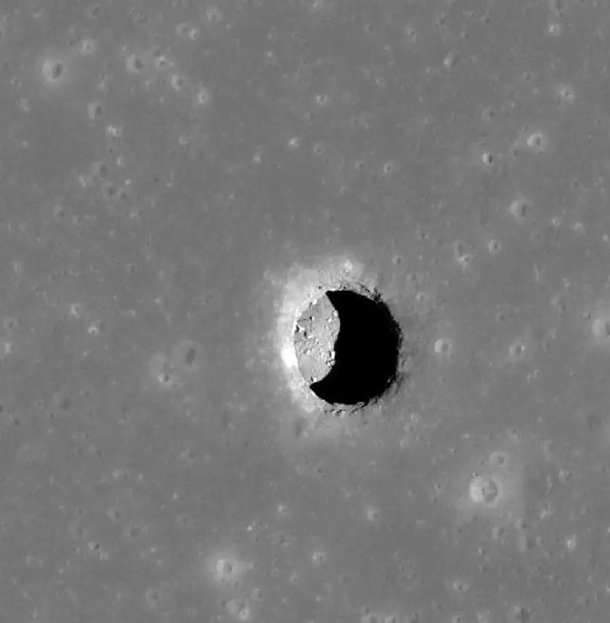 حفره مرموز مریخ به کجا راه دارد؟